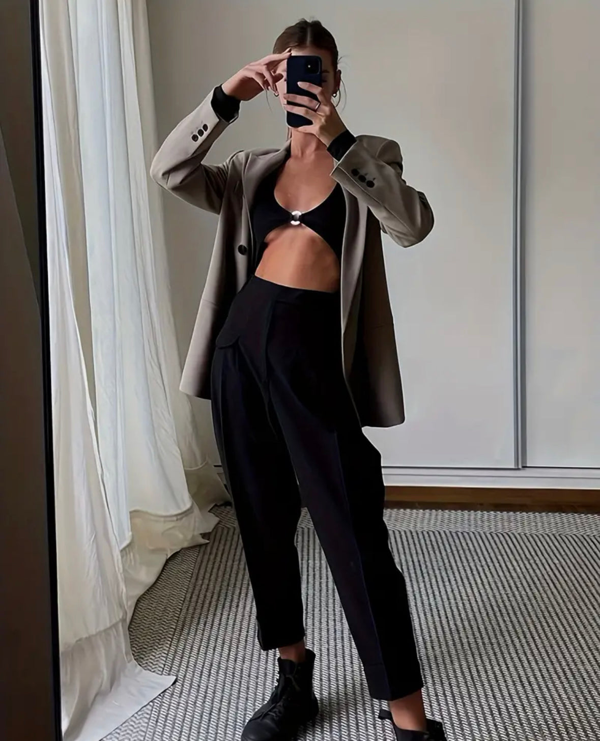 Busy body bawdy suit