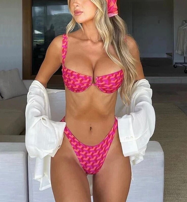 Chic Summer Vibes -Pink Printed Backless Sleeveless Bikini Two-Piece Set with Suspender Detail