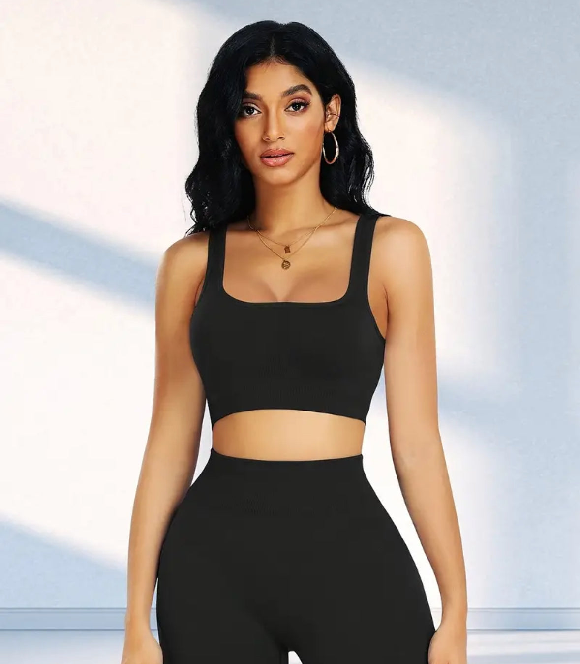 The BAE Lace-Up Crop – Seamless Support with Statement Back