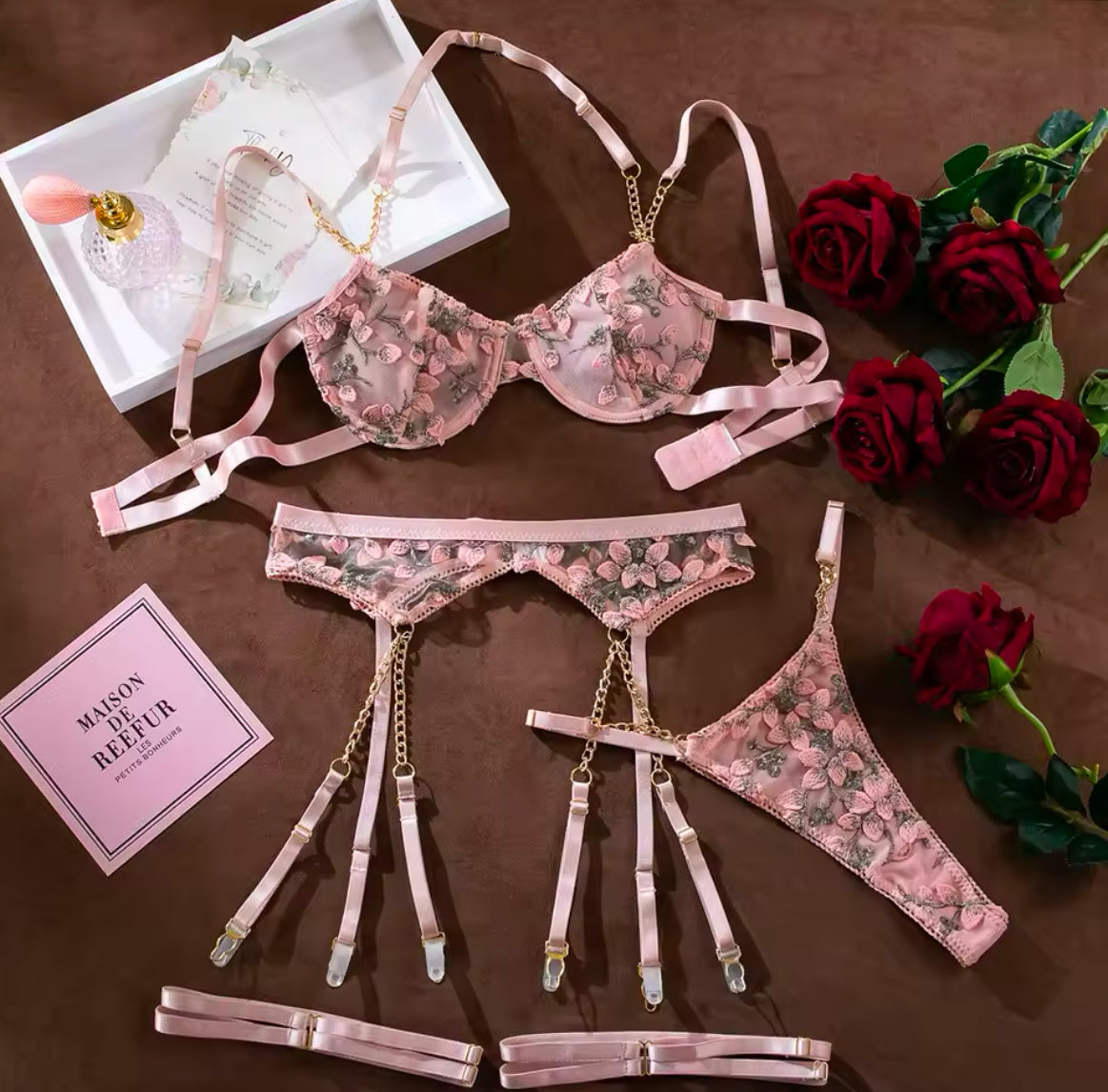 Pink Floral Embroidery 4-Piece Lingerie Set